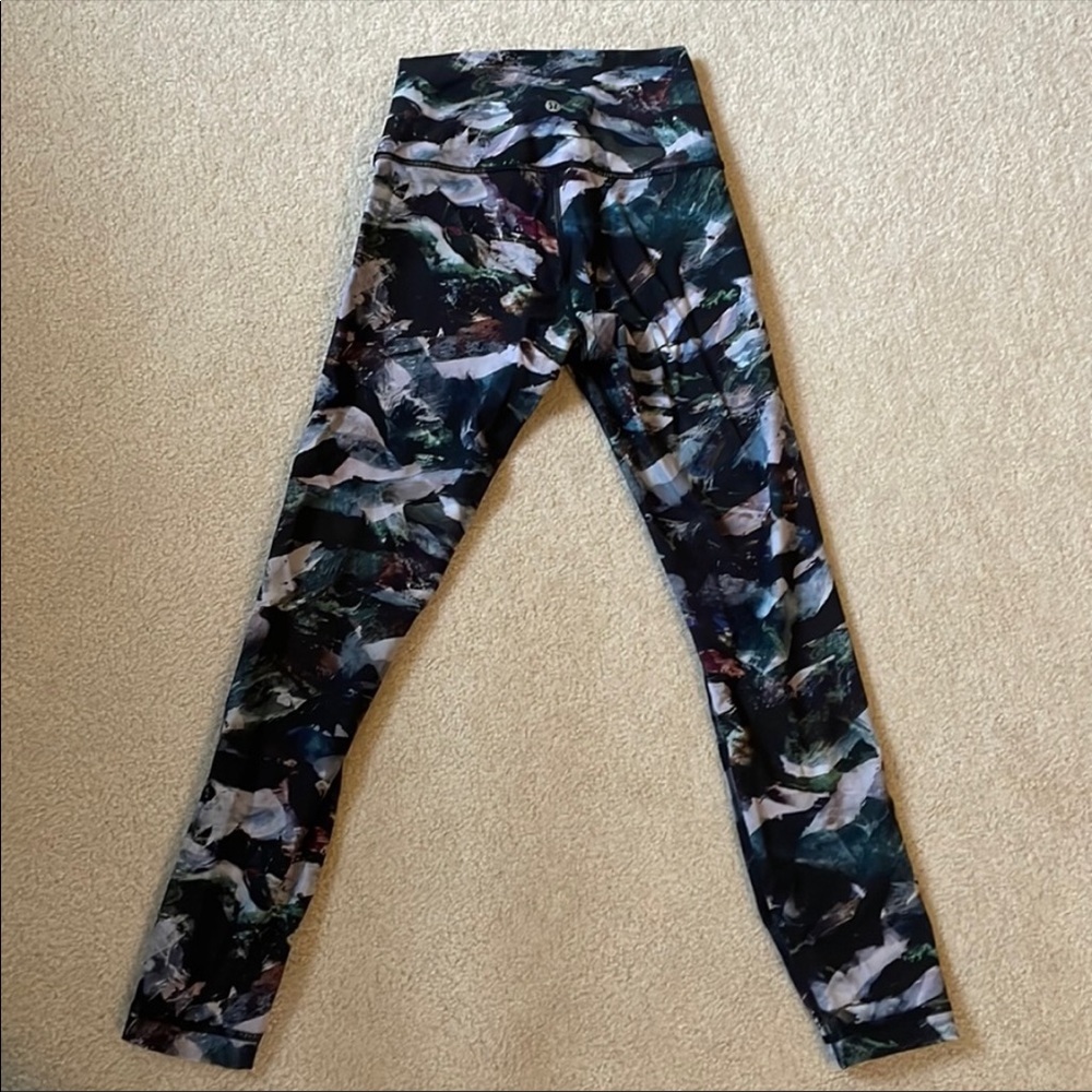 Lululemon Luxtreme Wunder Under High-Rise Leggings, 25” - Picture 3 of 5